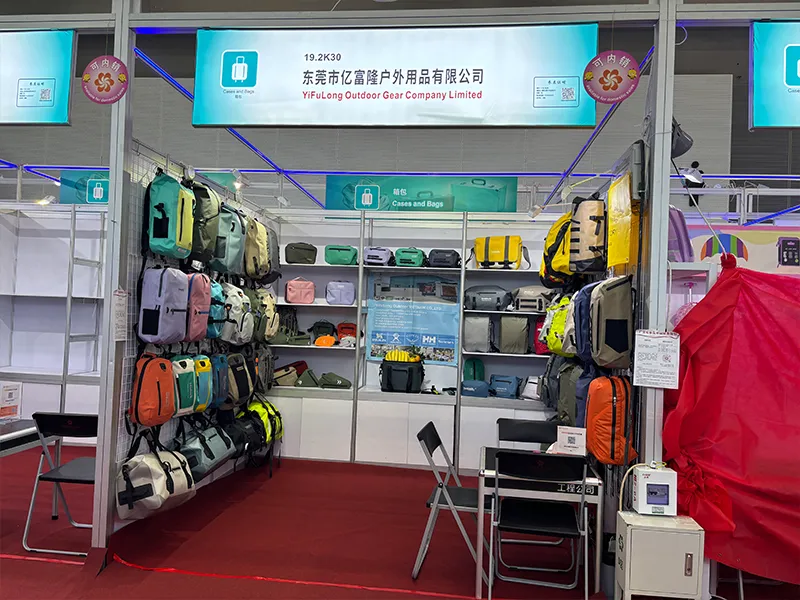 Dongguan Yifulong Outdoor Products Co., Ltd. participou da 137ª-138ª Feira de Cantão