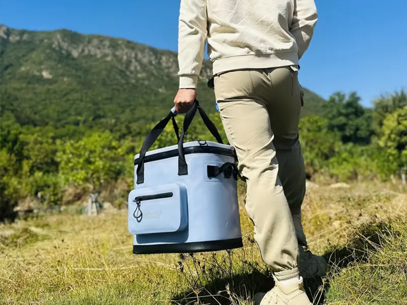 Como você deve escolher a capacidade de uma bolsa de gelo para camping?
